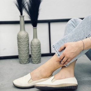 1109-2  נעלי נשים בעיצוב נקי  עם רפידה memory foam  ויש להן סוליה מהנוחות שפגשת גובה עקב 1 ס״מ